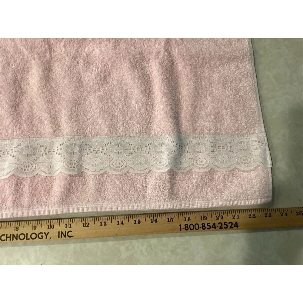 Vtg Cannon Bath Towel Pink Lace Trim Cotton Retro 70s Made In USA Solid